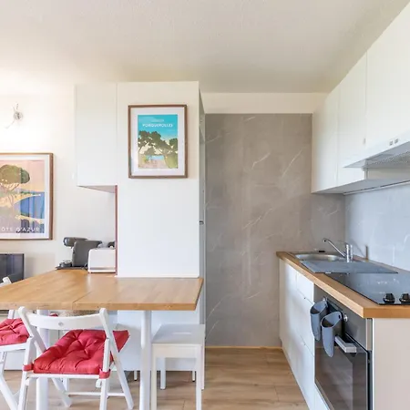 Apartment Saint-clair Magnificent With Sea View Le Lavandou